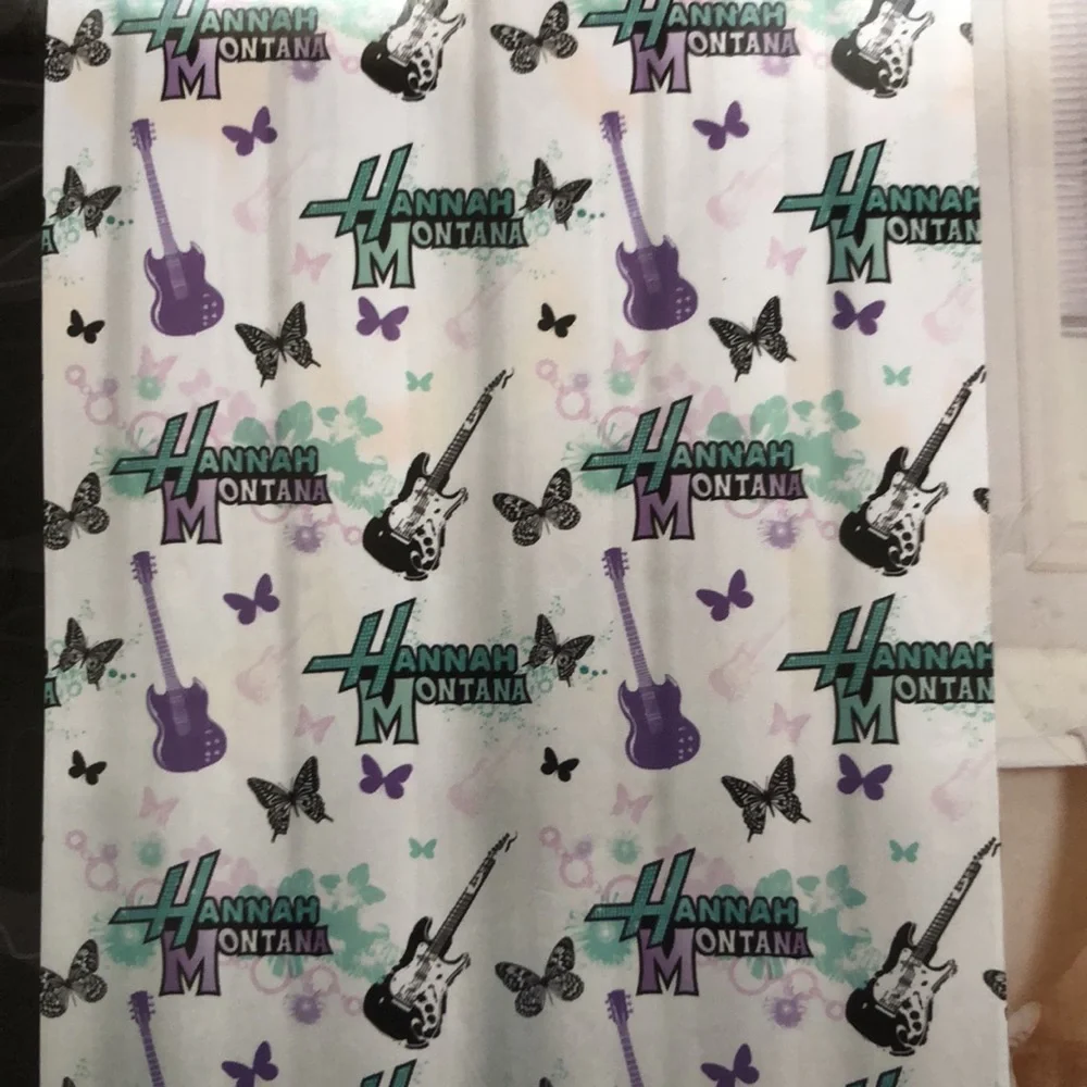 Disney Hannah Montana Shower Curtain Set
